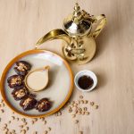 قهوة عربية مع التمر